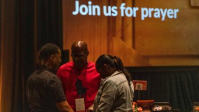 6 ways to pray for our country during the election