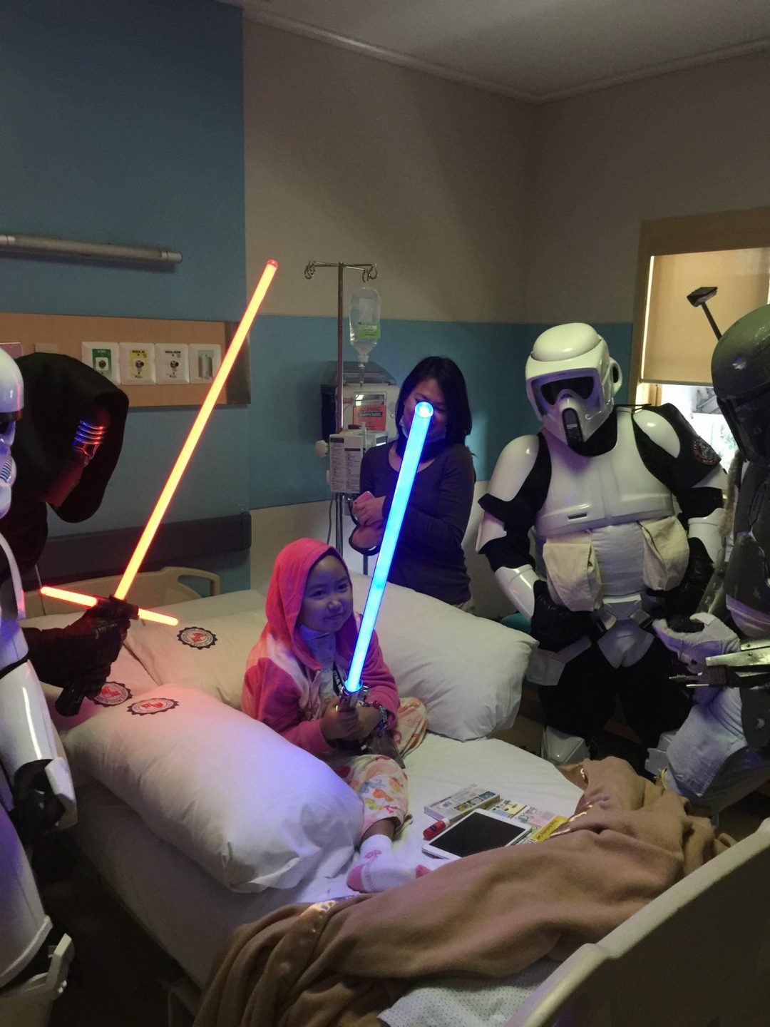 Courageous Light organises child-friendly hospital visits to brighten up children's ward stays.