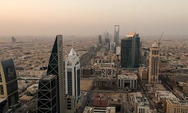 Saudi Arabian Christian faces prison for helping sister-in-law flee country – will you write to him? Saudi Arabian Christian faces prison for helping sister-in-law flee country – will you write to him?