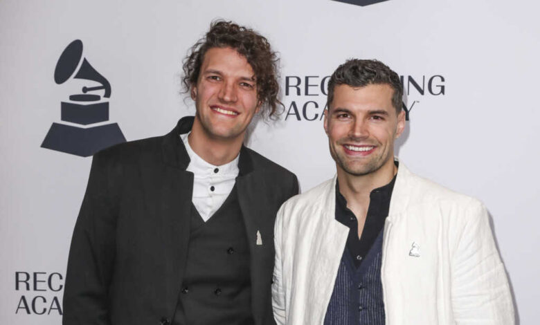 For KING & COUNTRY’s Joel Smallbone Reveals Providential God Moments Behind ‘Unsung Hero’ – Faithwire For KING & COUNTRY’s Joel Smallbone Reveals Providential God Moments Behind ‘Unsung Hero’ – Faithwire