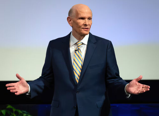 Elder Renlund Shares How Teachers Can Help Combat ‘Spiritual Malnutrition’