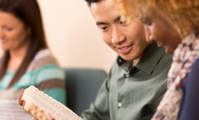 25 Best Bible Verses About Friendship