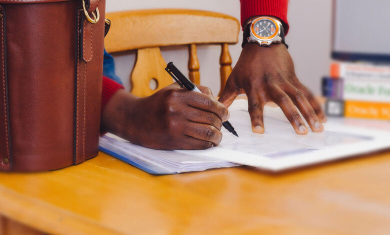 How Should a Christian Negotiate a Deal?