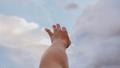 Skeptical Doctor Shocked After Blind Son’s Miracle Healing, Husband’s Near-Death Experience